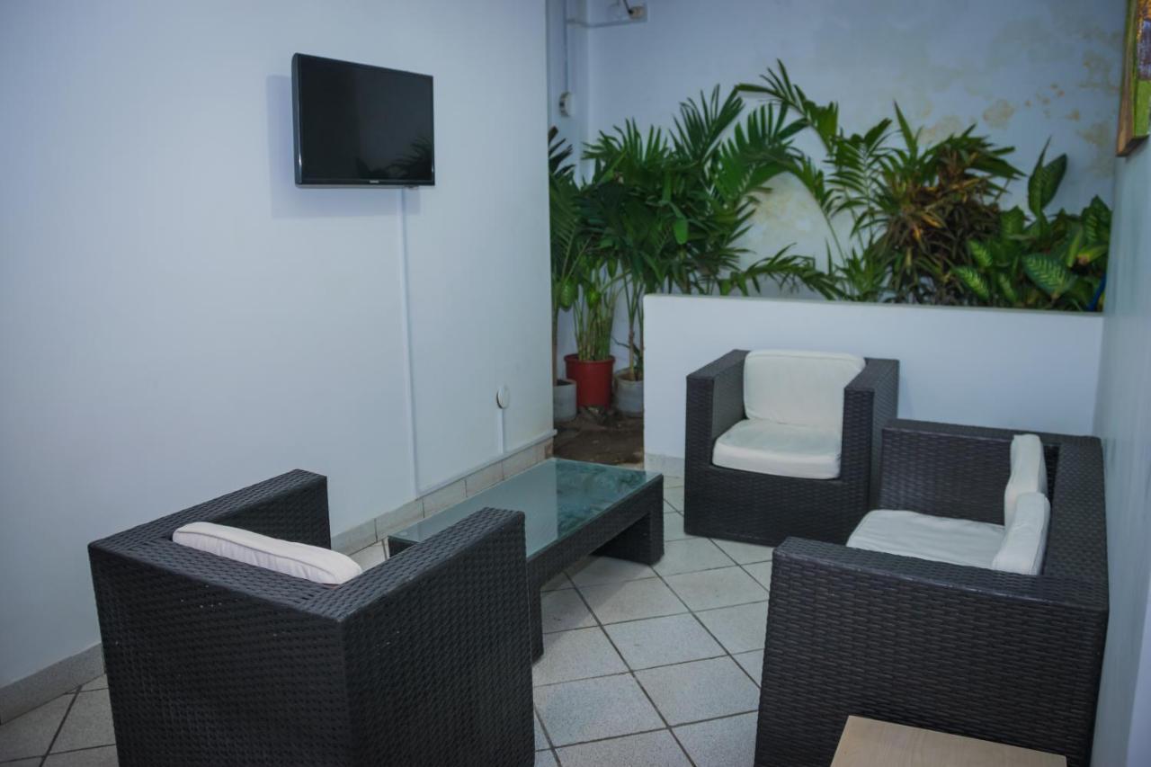 Hostal "Centrika" ตาราโปโต ภายนอก รูปภาพ