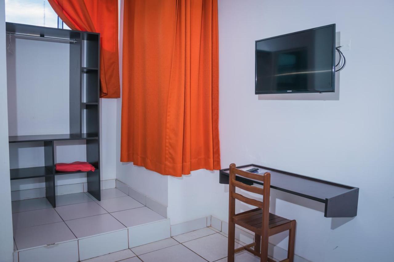 Hostal "Centrika" ตาราโปโต ภายนอก รูปภาพ