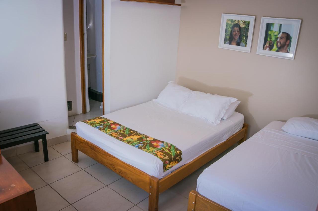 Hostal "Centrika" ตาราโปโต ภายนอก รูปภาพ