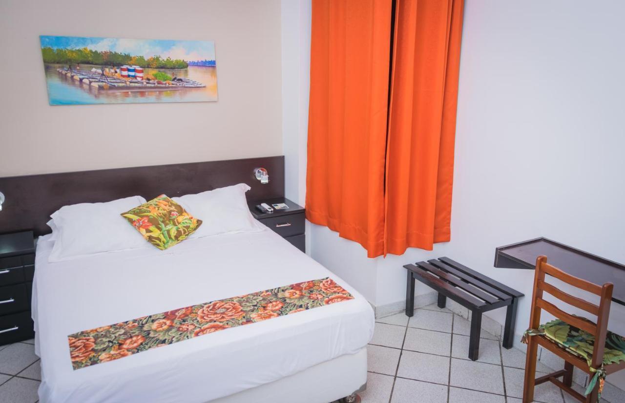 Hostal "Centrika" ตาราโปโต ภายนอก รูปภาพ