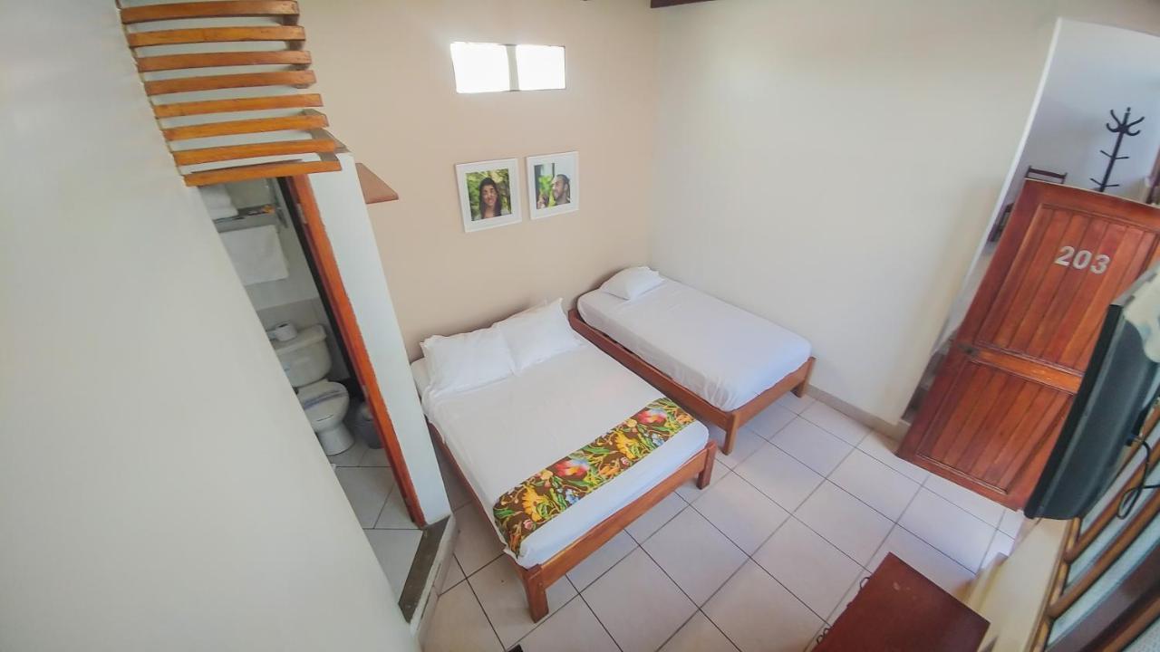 Hostal "Centrika" ตาราโปโต ภายนอก รูปภาพ