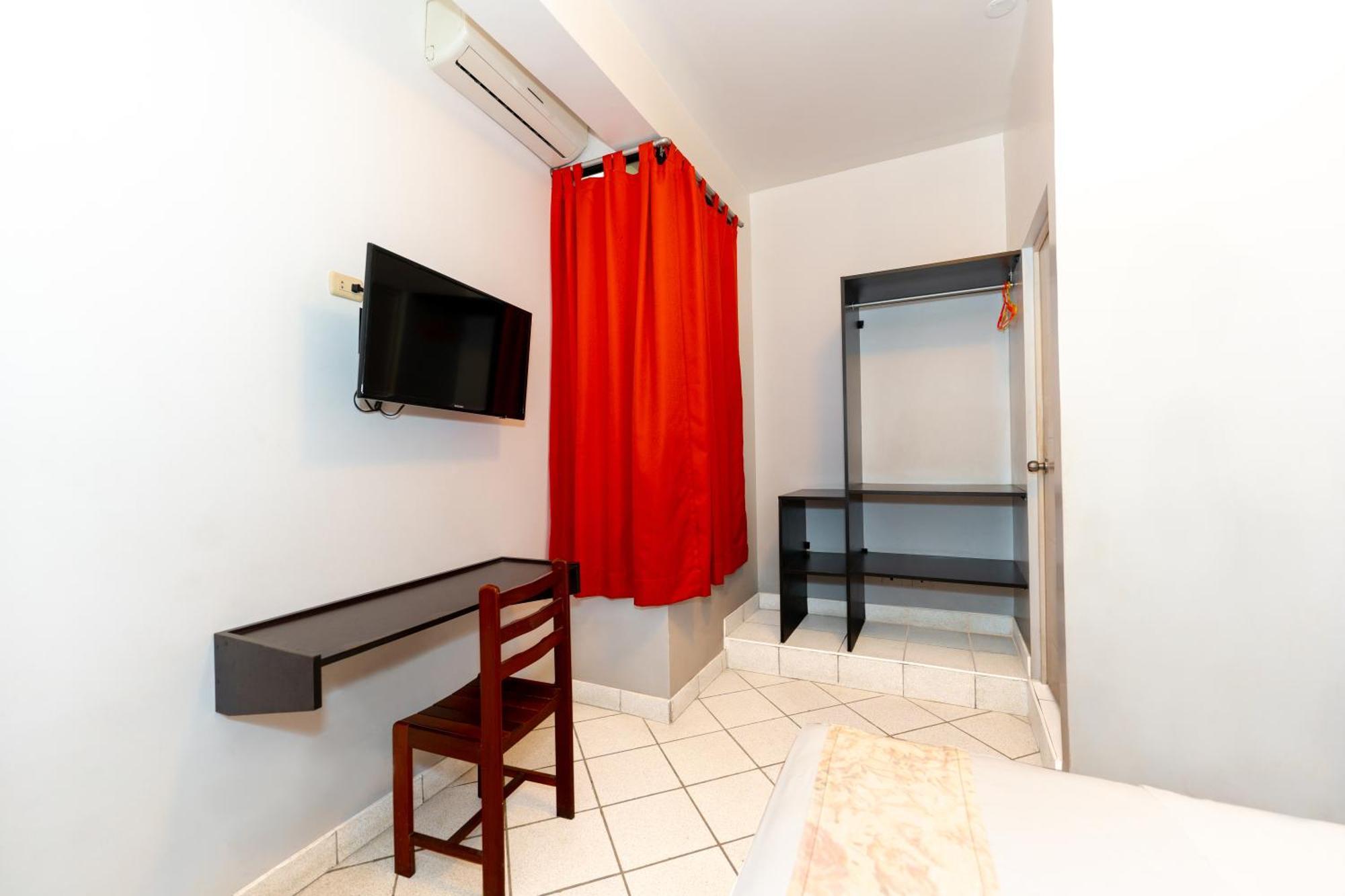 Hostal "Centrika" ตาราโปโต ภายนอก รูปภาพ