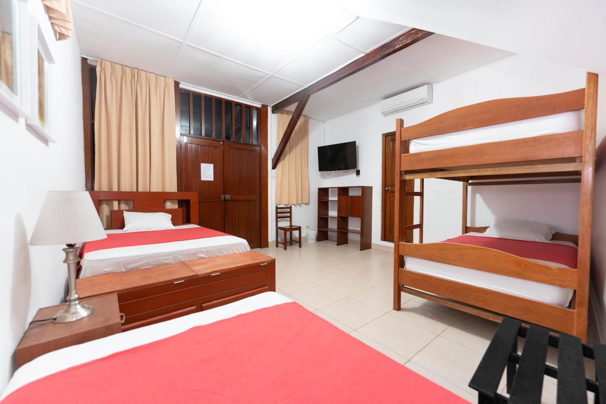 Hostal "Centrika" ตาราโปโต ภายนอก รูปภาพ