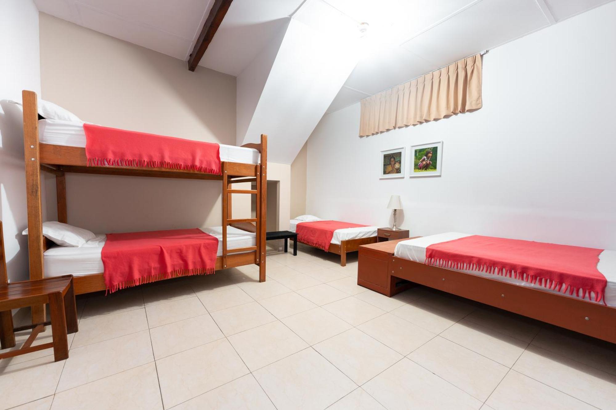 Hostal "Centrika" ตาราโปโต ภายนอก รูปภาพ